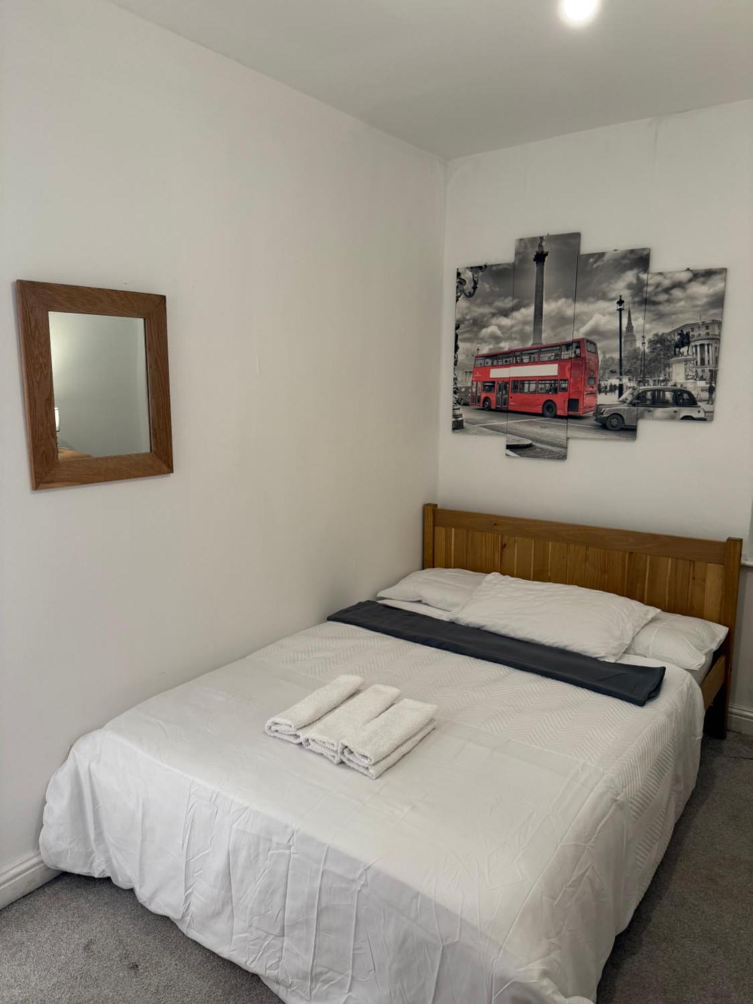 3 Bedroom Terraced Home 노팅엄 외부 사진