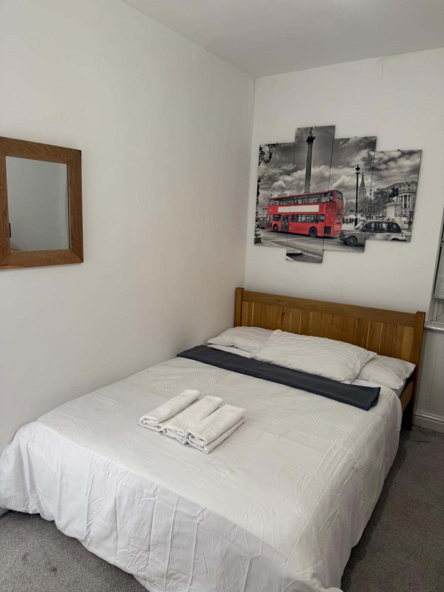 3 Bedroom Terraced Home 노팅엄 외부 사진